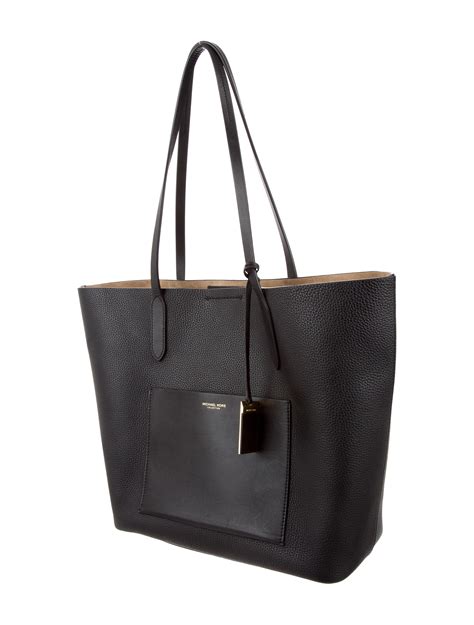 michael kors shopper tote.